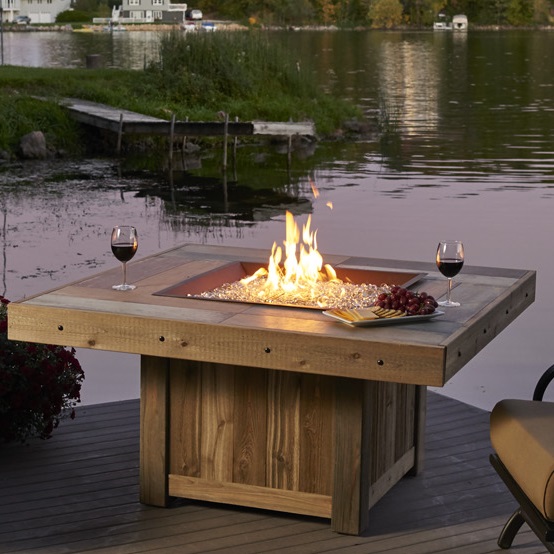 OUTDOOR GREATROOM Vintage Fire